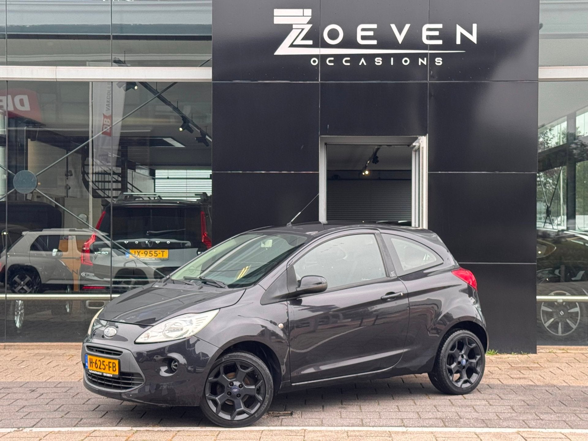 Ford Ka 1.2 Titanium handel/ export !, Auto's, Voorwielaandrijving, Stof, Gebruikt, 4 cilinders