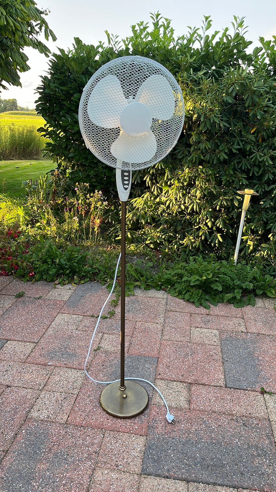 Staande ventilator van 40 doorsnede met 3 snelheden, Ophalen, Statiefventilator