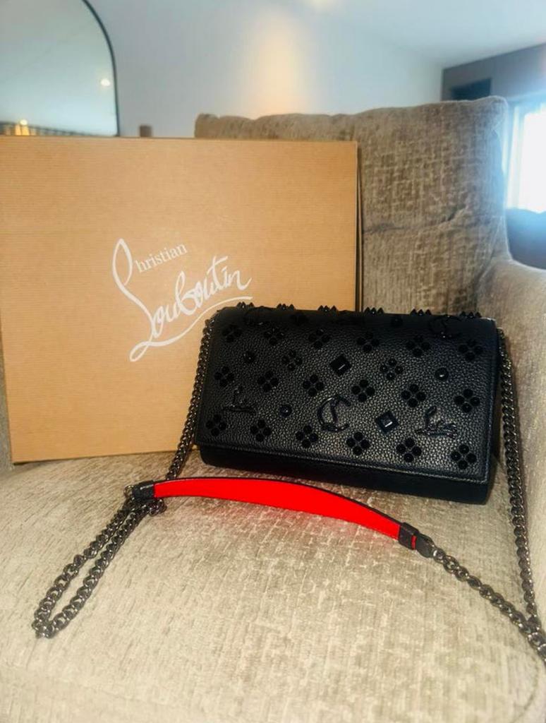 Christian Louboutin tas, Ophalen of Verzenden, Zo goed als nieuw, Zwart, Schoudertasje