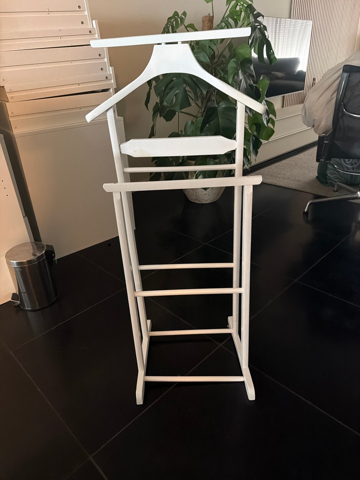 Witte dressboy / kledingrek, Ophalen, Gebruikt