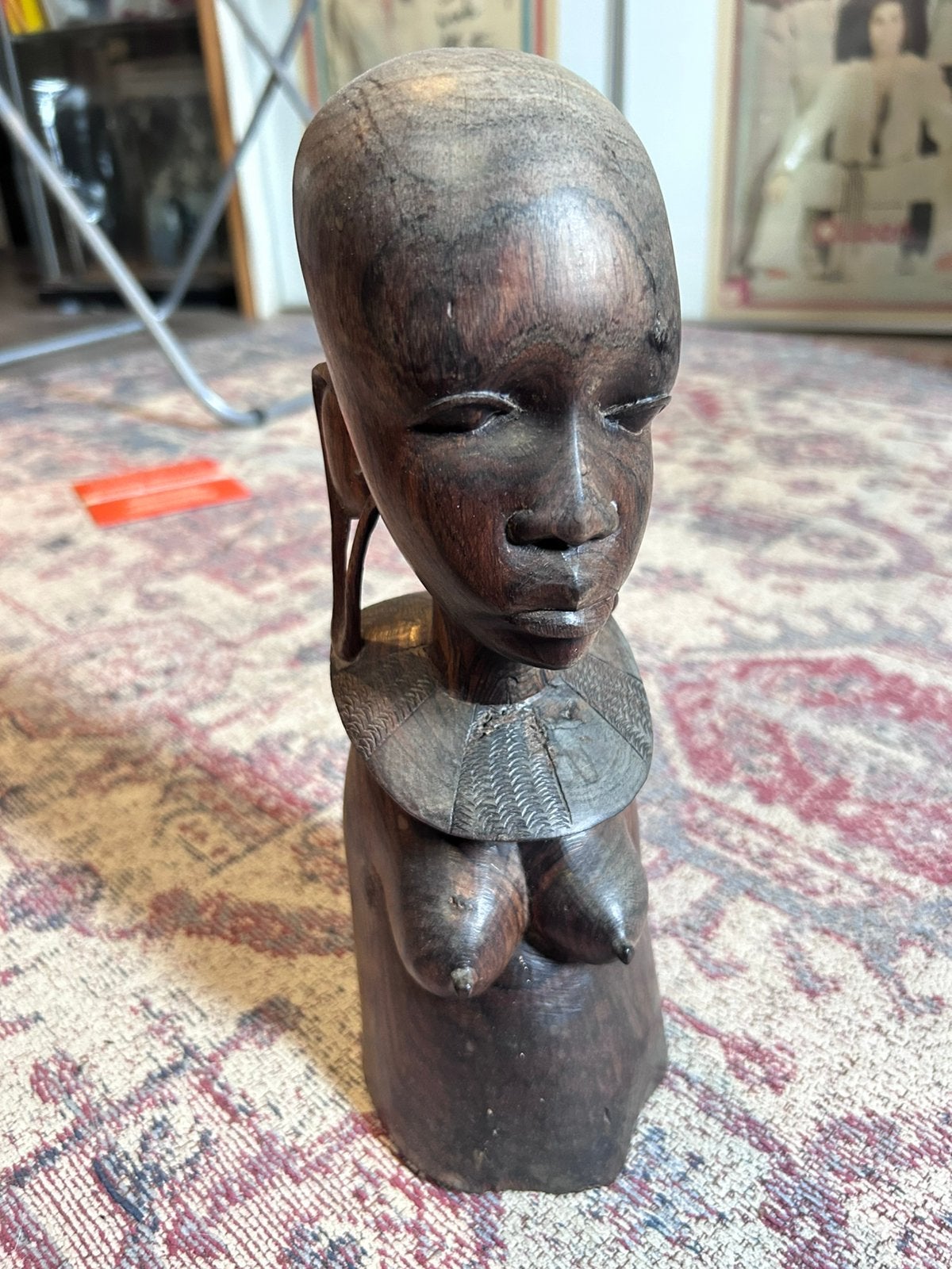 Afrikaans hout gesneden vrouw, Houtsnijwerk, Ophalen of Verzenden, Handgemaakt, 20 - 50 cm
