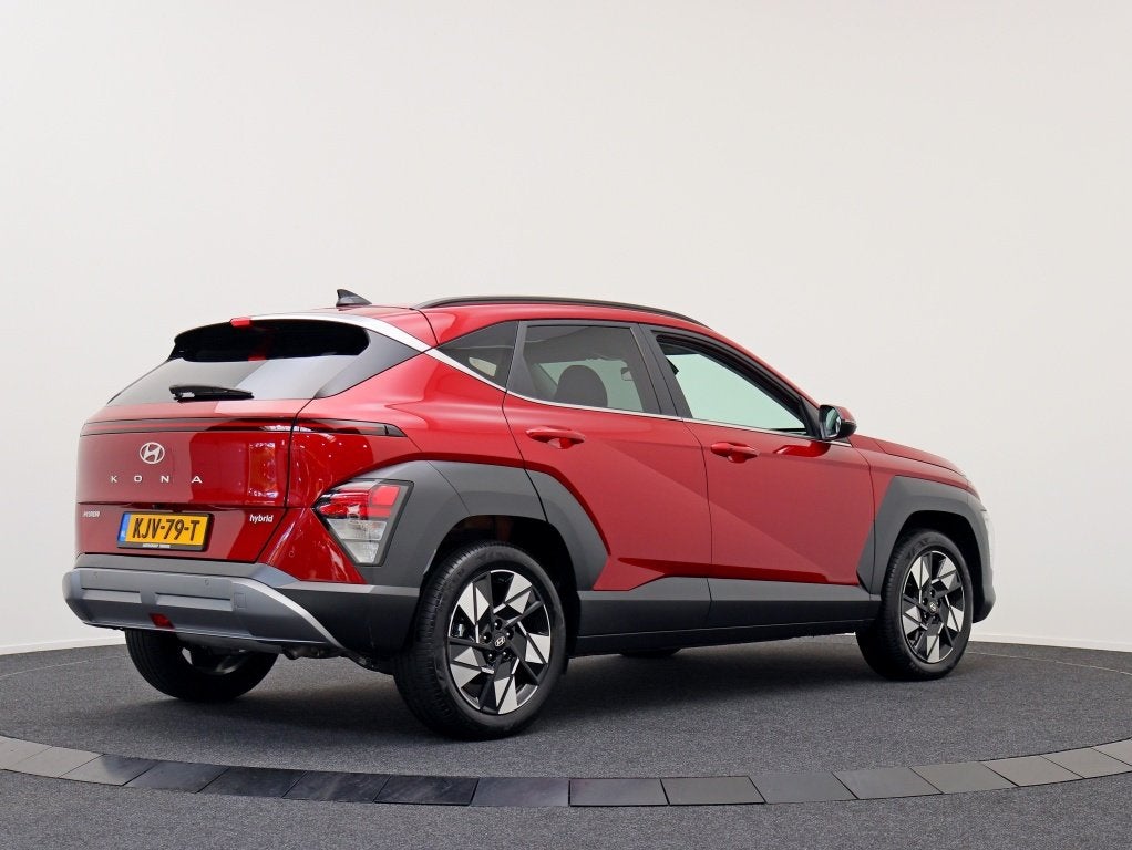 Hyundai KONA 1.6 GDI HEV Comfort Smart | Private lease 549 p, Auto's, Hyundai, Gebruikt, Automatische klimaatregeling, Leder en Stof