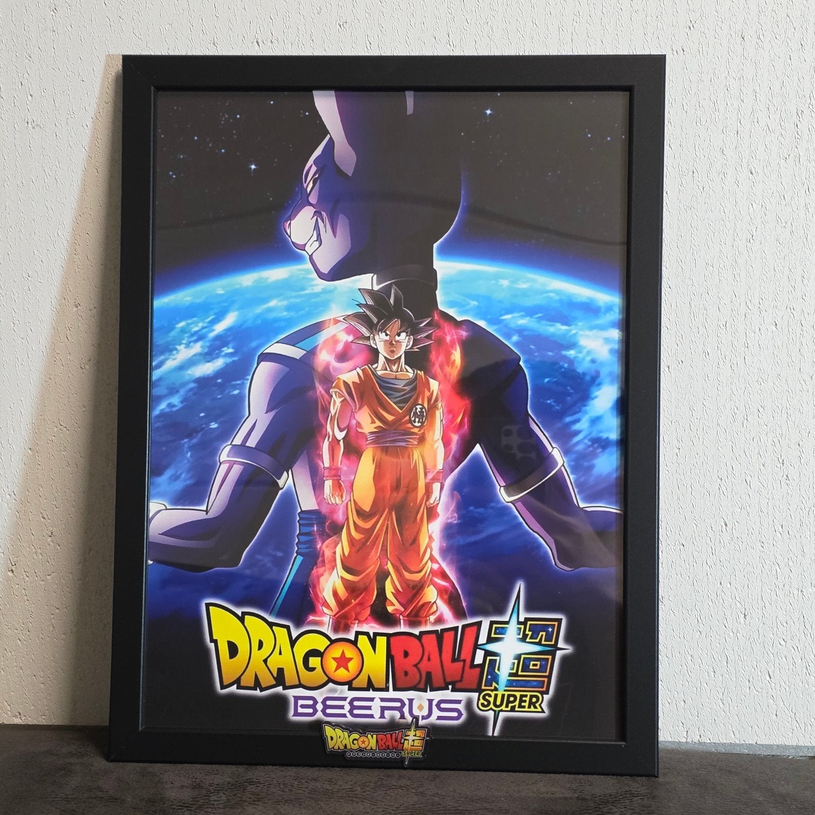 Dragon Ball Super: Beerus Ingelijste Poster 30x40cm, Verzamelen, Rechthoekig Staand, Met lijst, Nieuw, Ophalen of Verzenden