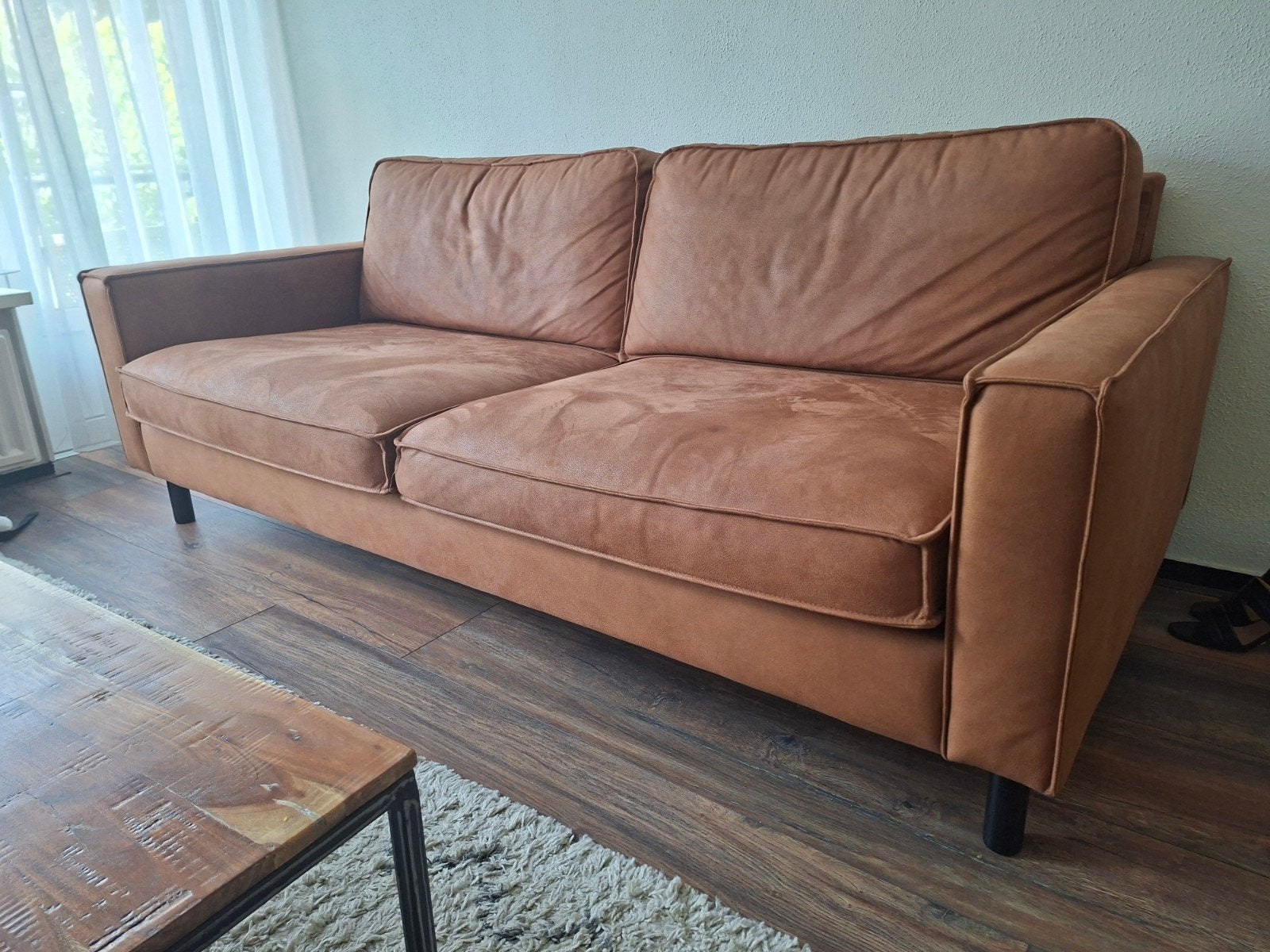 Kwantum 2-zitsbank in cognac kleur - Zeer goed onderhouden, Tweepersoons, 75 tot 100 cm, Ophalen of Verzenden, Zo goed als nieuw