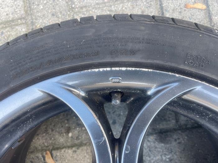 Velg + Band van een Alfa Romeo Giulietta, Gebruikt, -, Verzenden, -