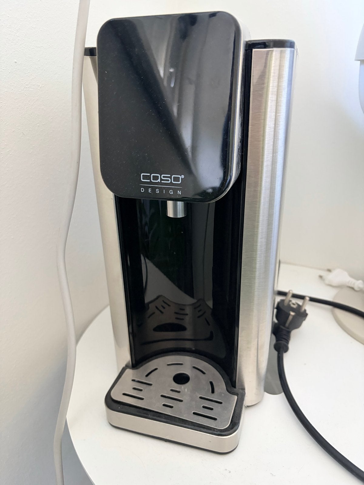 Caso HW 660 heetwaterdispenser - snel en efficiënt, 2 liter of meer, Ophalen of Verzenden, Zo goed als nieuw, Rvs
