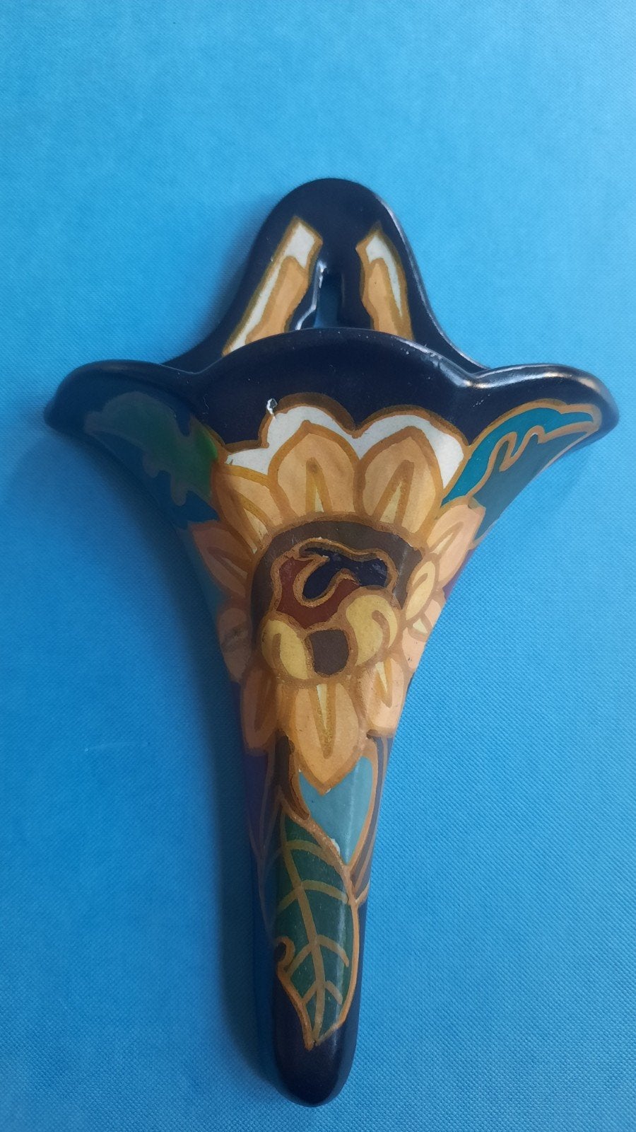 Antiek wandvaasje Arnhemse Fayencefabriek, Ophalen of Verzenden