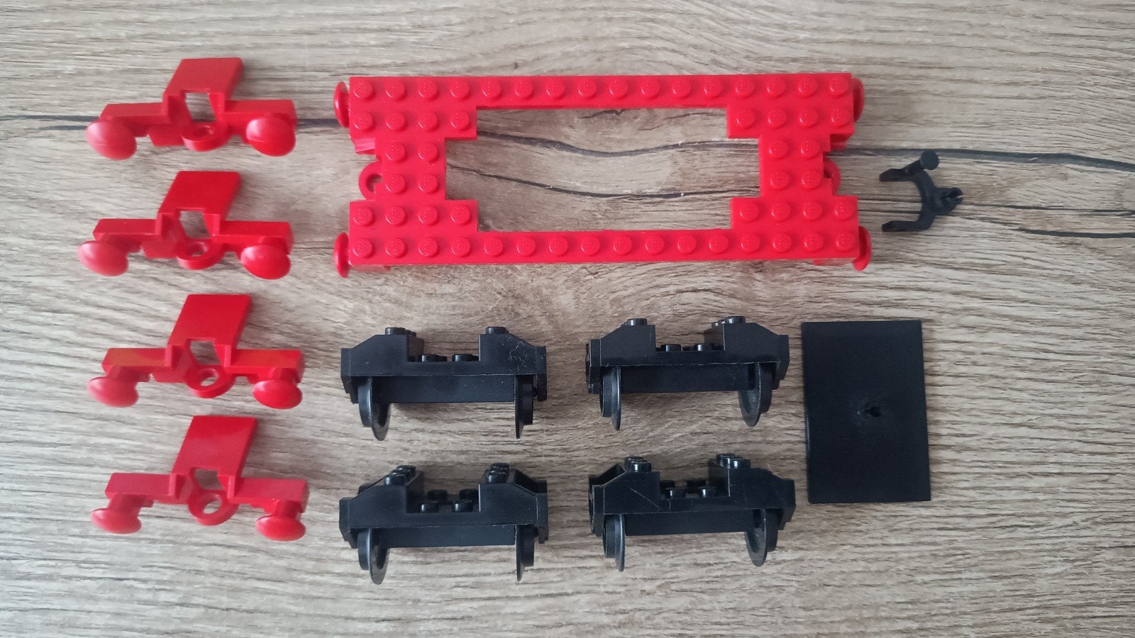 Lego Vintage Trein Onderdelen - Rood en Zwart, Ophalen of Verzenden, Gebruikt