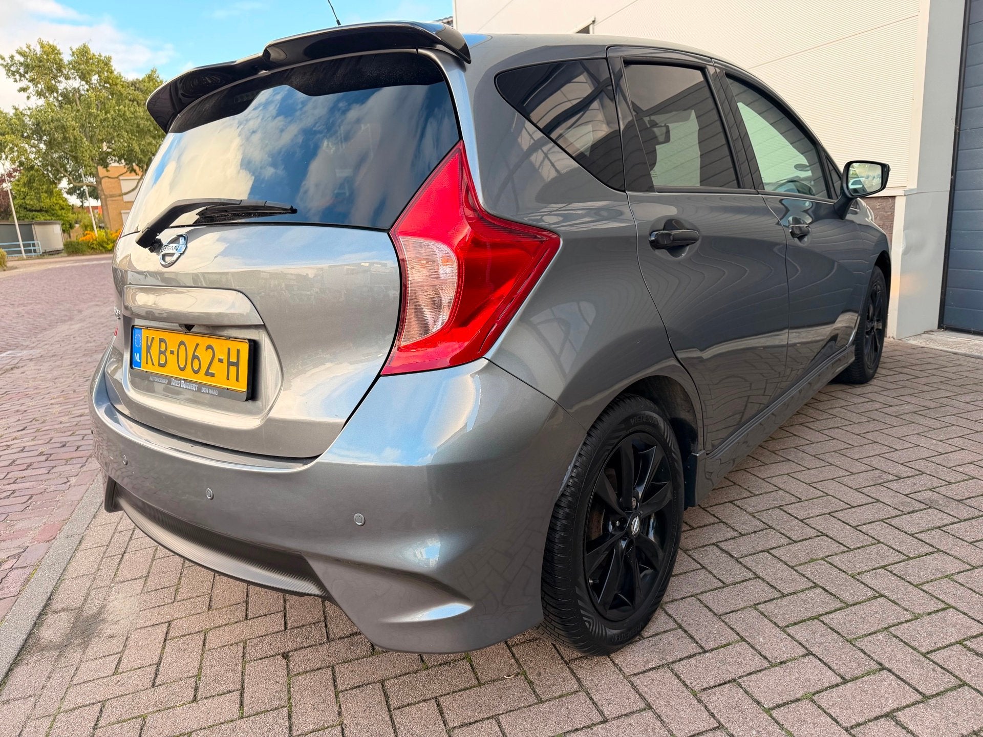 Nissan Note 1.2 Black Edition/Navi/Cruise-c/Airco/Bluetooth/, Auto's, Euro 6, 49 €/maand, Bedrijf, Handgeschakeld