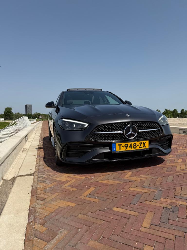 Mercedes-Benz C-Klasse C200 204pk 9G-TRONIC 4MATIC 2022, Automaat, 1800 kg, Zwart, 14 km/l