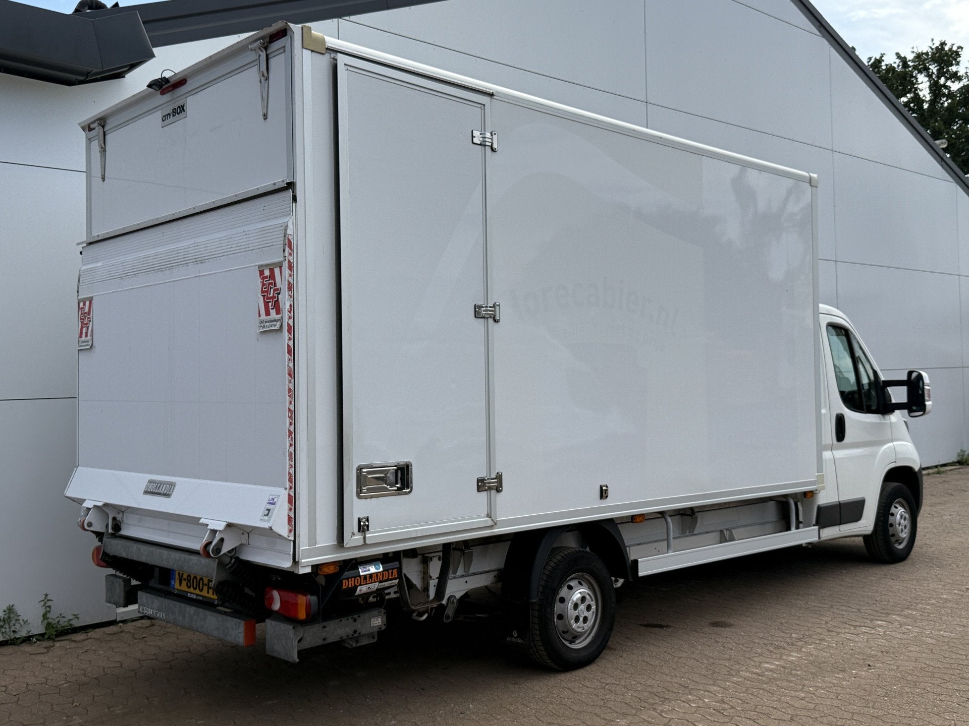 Peugeot Boxer 2.0 130PK Bakwagen Laadklep Navigatie Camera A, Auto's, Bestelauto's, Voorwielaandrijving, Gebruikt, 4 cilinders