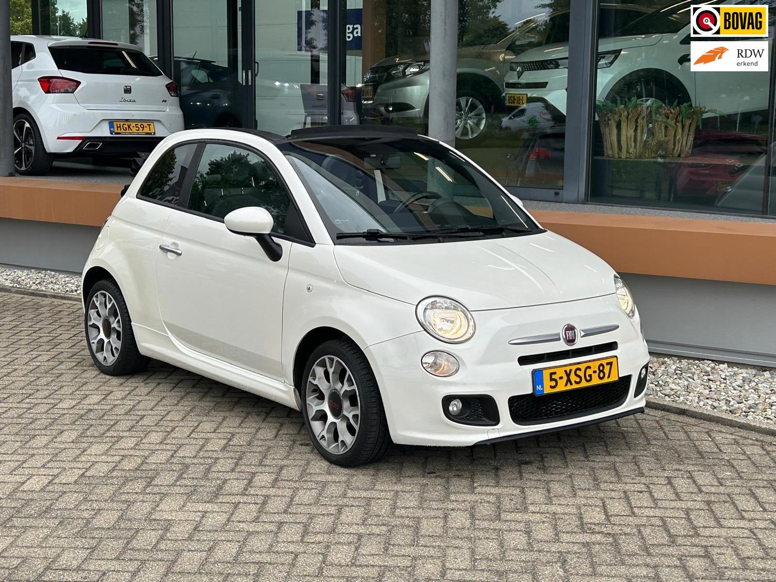 Fiat 500 C 0.9 TwinAir Turbo Cult CABRIOLET / HILL HOLD /, Parkeersensor, Gebruikt, Cabriolet, Leder en Stof