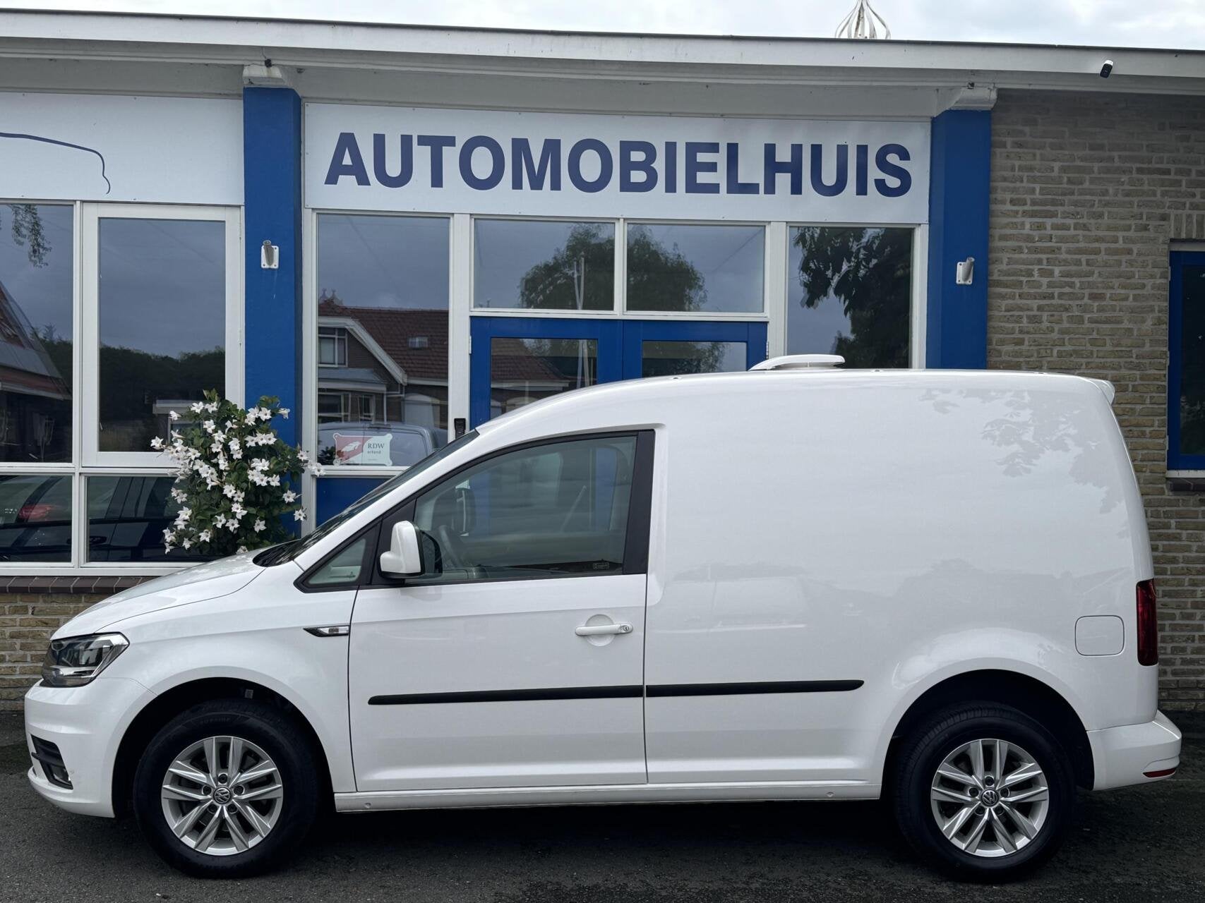 Volkswagen Caddy 2.0 TDI L1H1 | Automaat | Carplay | DAB | L, Automaat, Gebruikt, 4 cilinders, Volkswagen