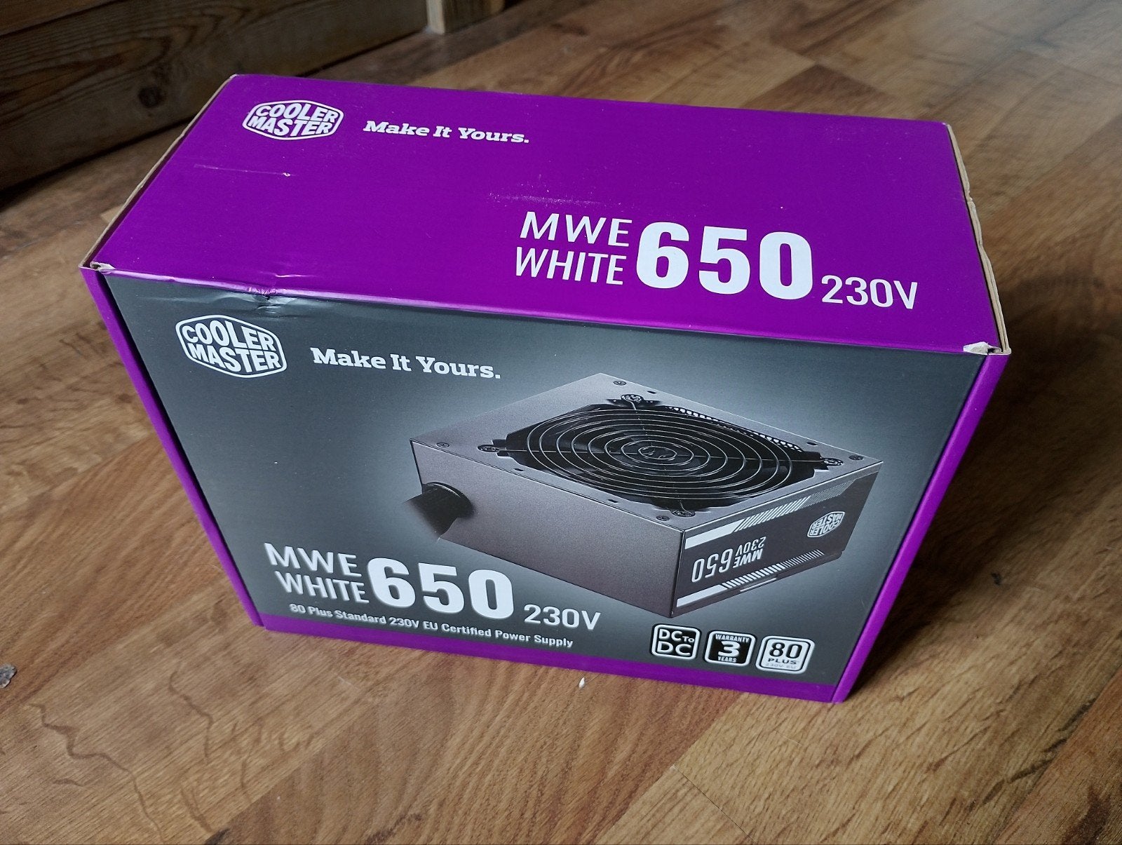 Cooler Master MWE 650 White 230V - V2, Ophalen of Verzenden, Zo goed als nieuw