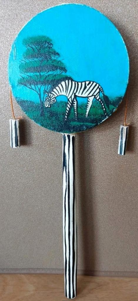 HANDBESCHILDERDE STOK TROMMEL MET ZEBRA, Muziek en Instrumenten, Verzenden, Nieuw, Trommel