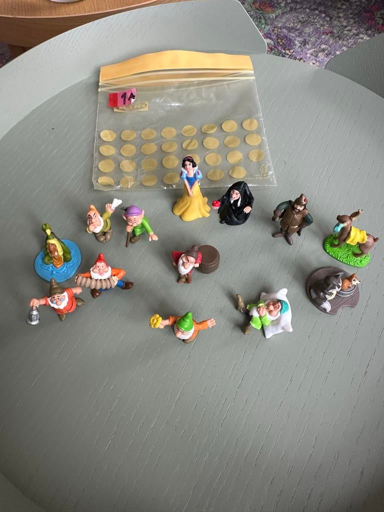 AH Sneeuwwitje en de Zeven Dwergen minifiguren (13 stuks), Ophalen of Verzenden, Zo goed als nieuw