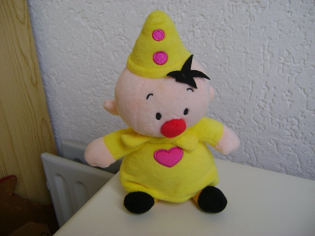 gele velourse bumba mobiel van 22cm hoog, Ophalen of Verzenden, Zo goed als nieuw, Mobiel, Met geluid