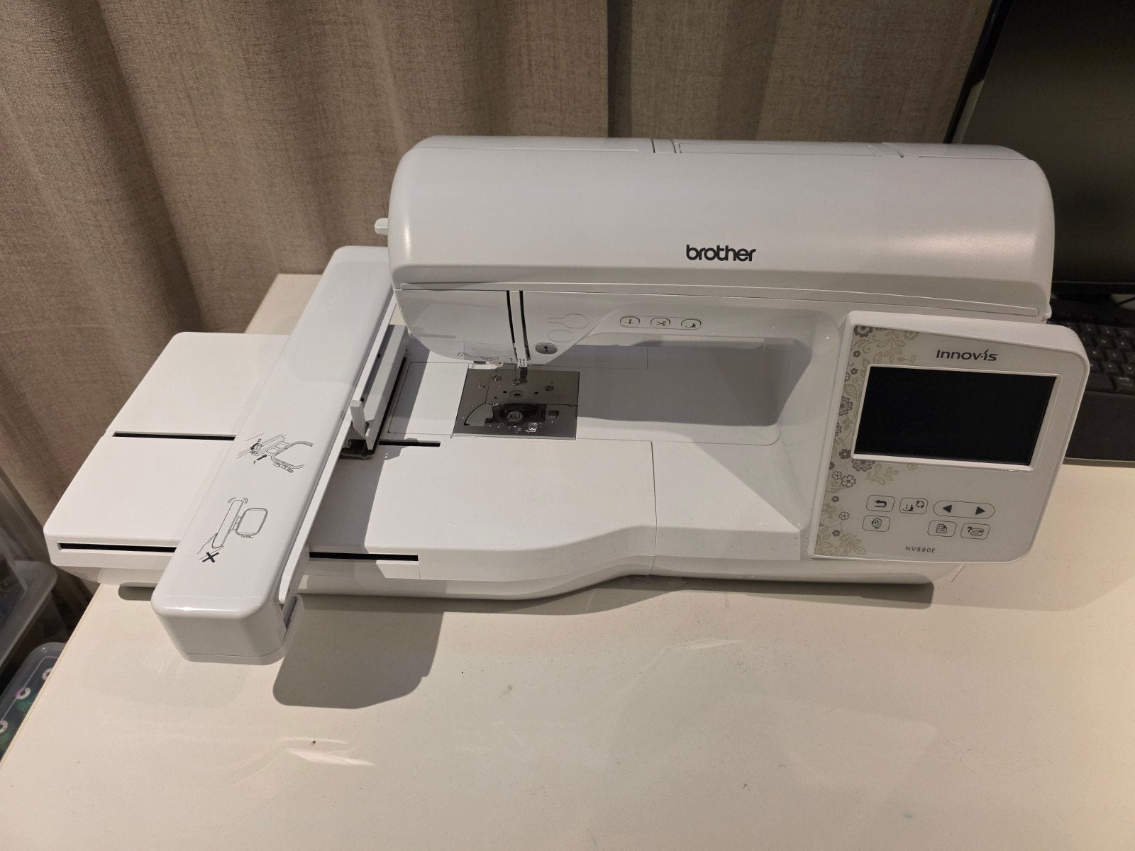 brother NV880E nieuwstaat, Ophalen, Zo goed als nieuw, Machineborduren, Borduurmachine