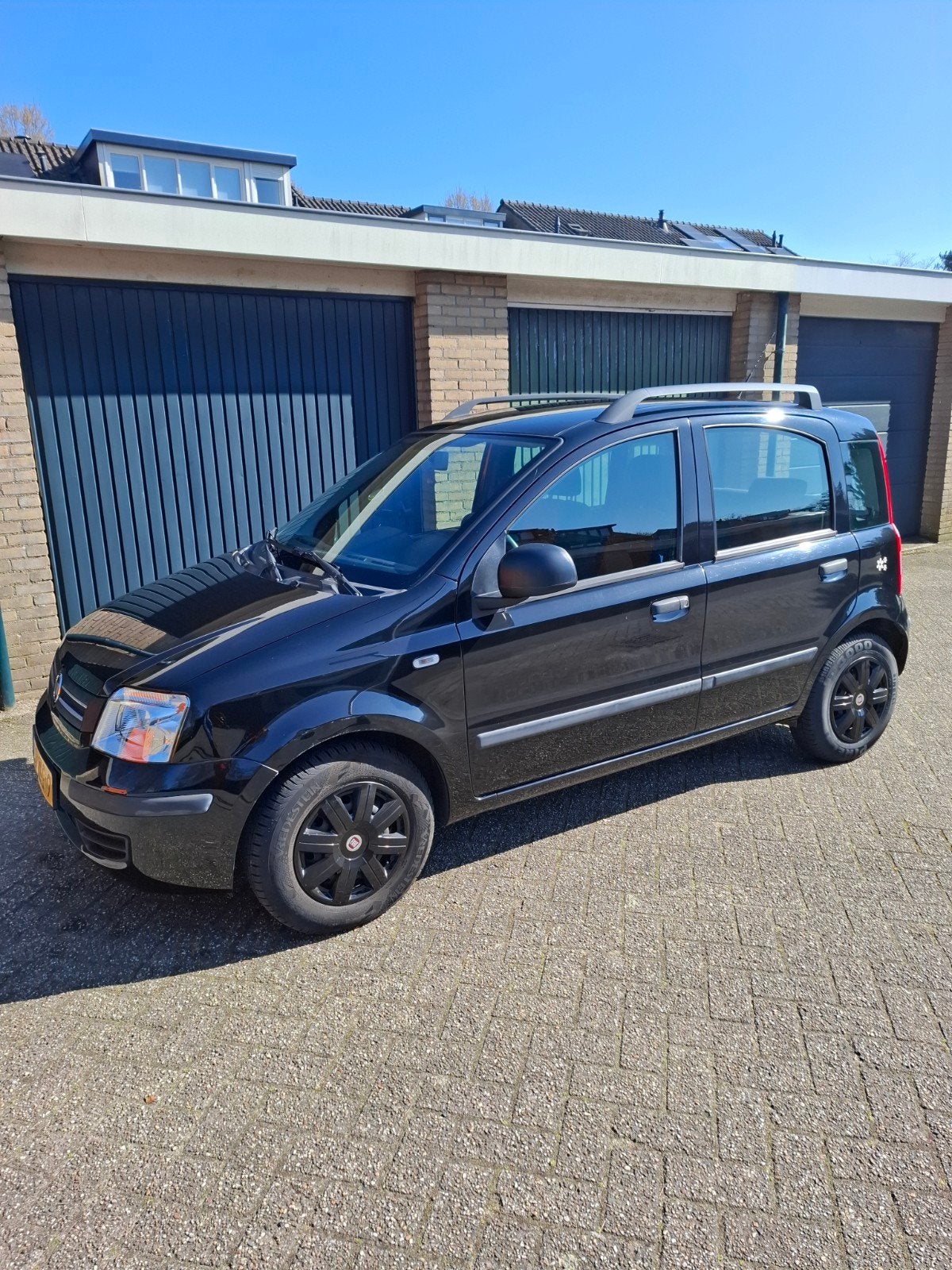 Fiat Panda 1.2 44KW 60PK 2008 Zwart, Auto's, Voorwielaandrijving, 1242 cc, Zwart, Origineel Nederlands