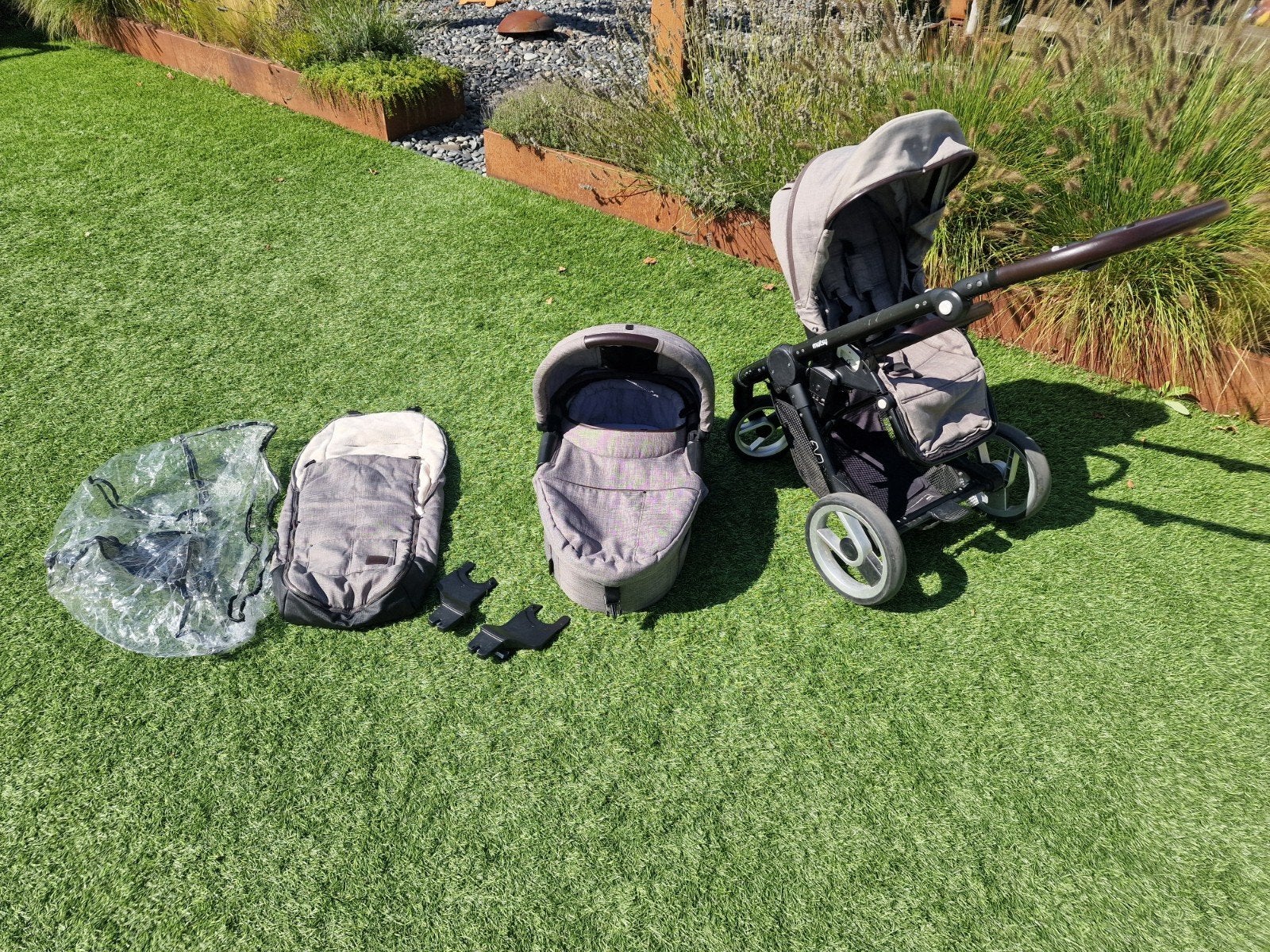kinderwagen voor een gezin die het nodig heeft, Ophalen, Overige modellen
