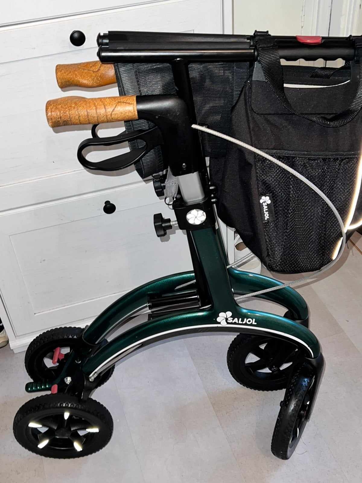 Saljol rollator, Ophalen of Verzenden, Opvouwbaar, Zo goed als nieuw