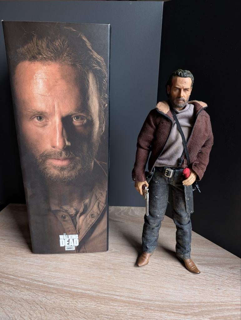 Three Zero - The Walking Dead - Rick Grimes, Verzenden, Zo goed als nieuw, Tv, Beeldje, Replica of Model