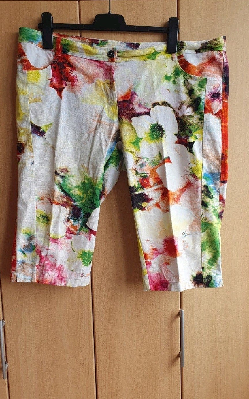 Rossini korte broek maat 48, Rossini, Ophalen of Verzenden, Zo goed als nieuw, Broek of Spijkerbroek