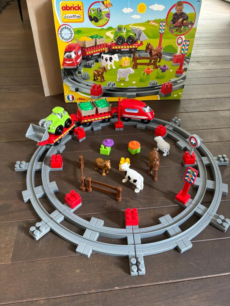 Abrick Ecoiffier Treinset met Dieren en Boerderij, Kinderen en Baby's, Speelgoed | Bouwstenen, Ophalen of Verzenden, Zo goed als nieuw