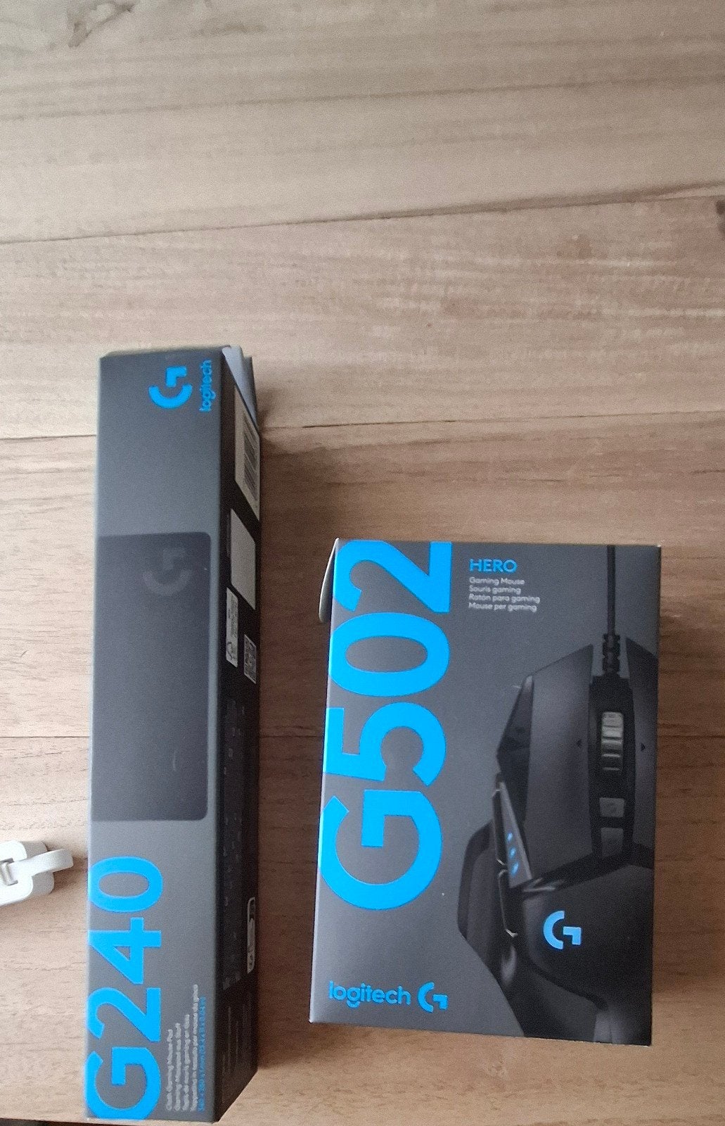 Logitech G240 muismat + G502 gamemuis - Starterset, Computers en Software, Muizen, Ophalen, Muis, Zo goed als nieuw, Bedraad