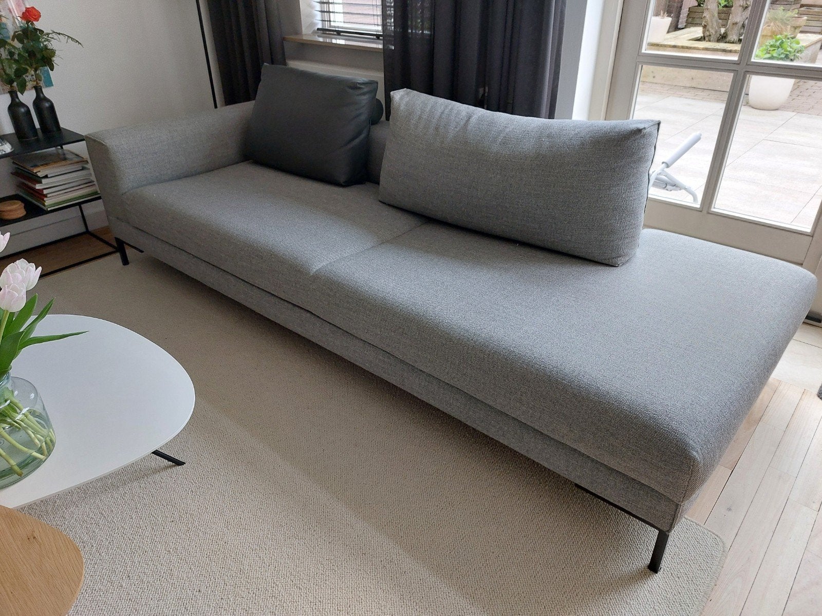 Design on Stock Aikon  loungebank 2.60 mtr,  grijs., Ophalen, Zo goed als nieuw, Driepersoons, Rechte bank