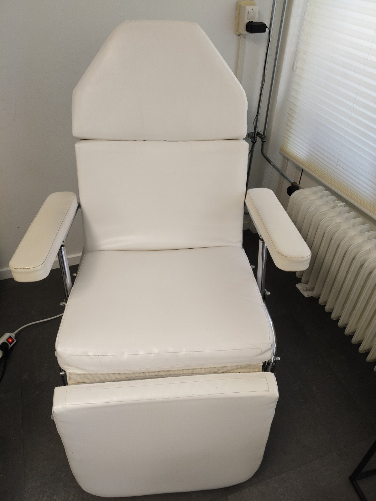 Behandelstoel, Sport en Fitness, Massageproducten, Ophalen, Gebruikt, Massagetafel