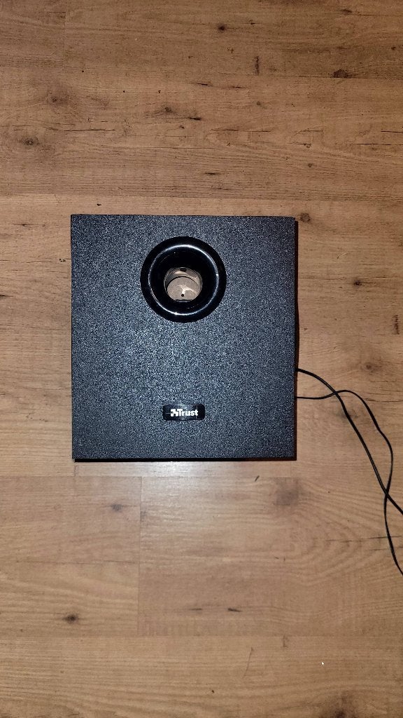 Trust subwoofer, Overige systemen, Zo goed als nieuw, 120 watt of meer, Ophalen