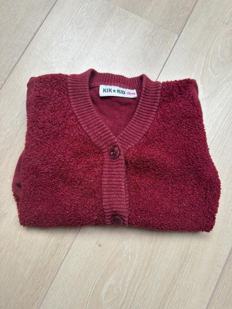 Kik Kid bordeaux rood gebreide cardigan vest 110/116, Meisje, Trui of Vest, Ophalen of Verzenden, Zo goed als nieuw