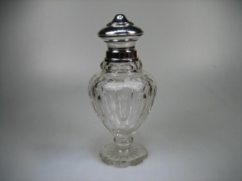 Antieke theebus van kristal met zilveren hals en dop 1860, Antiek en Kunst, Antiek | Goud en Zilver, Verzenden, Zilver