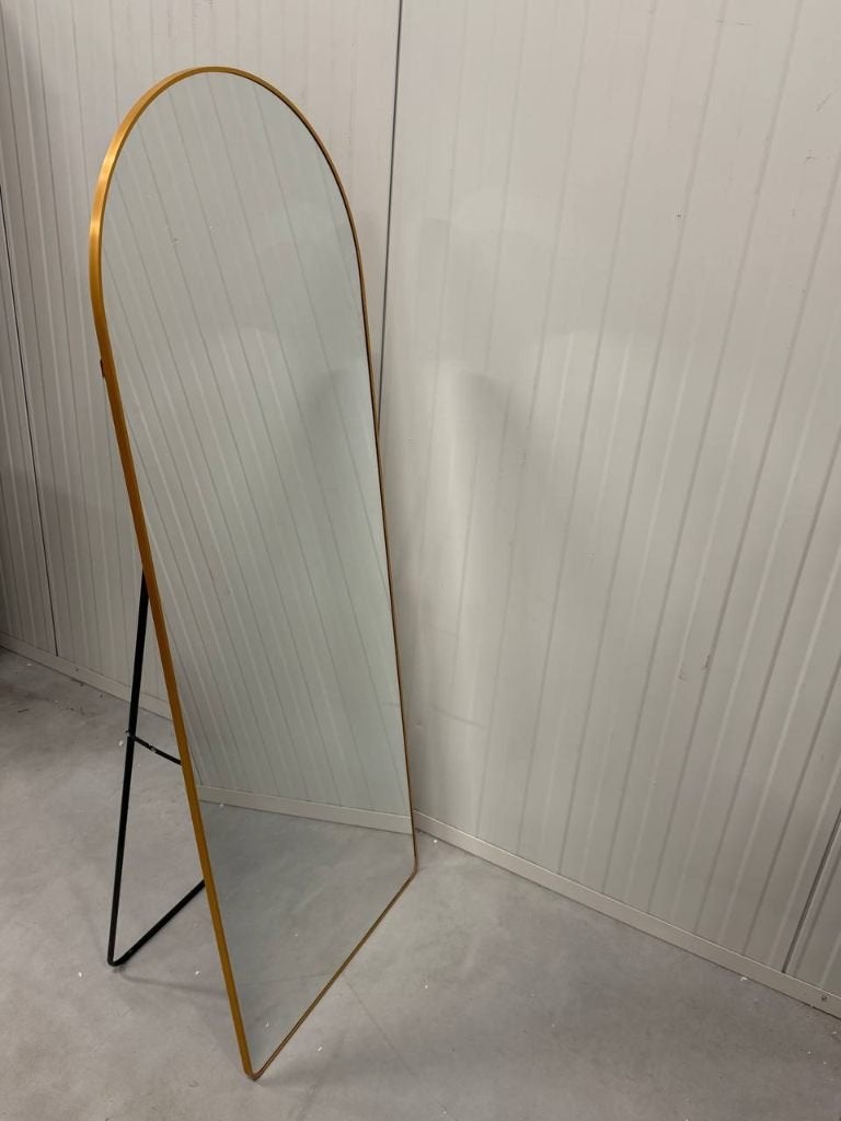 spiegel 160x60 cm – Goud/Zwart van €100 voor €39, Huis en Inrichting, Woonaccessoires | Spiegels, 100 tot 150 cm, Rond, Nieuw