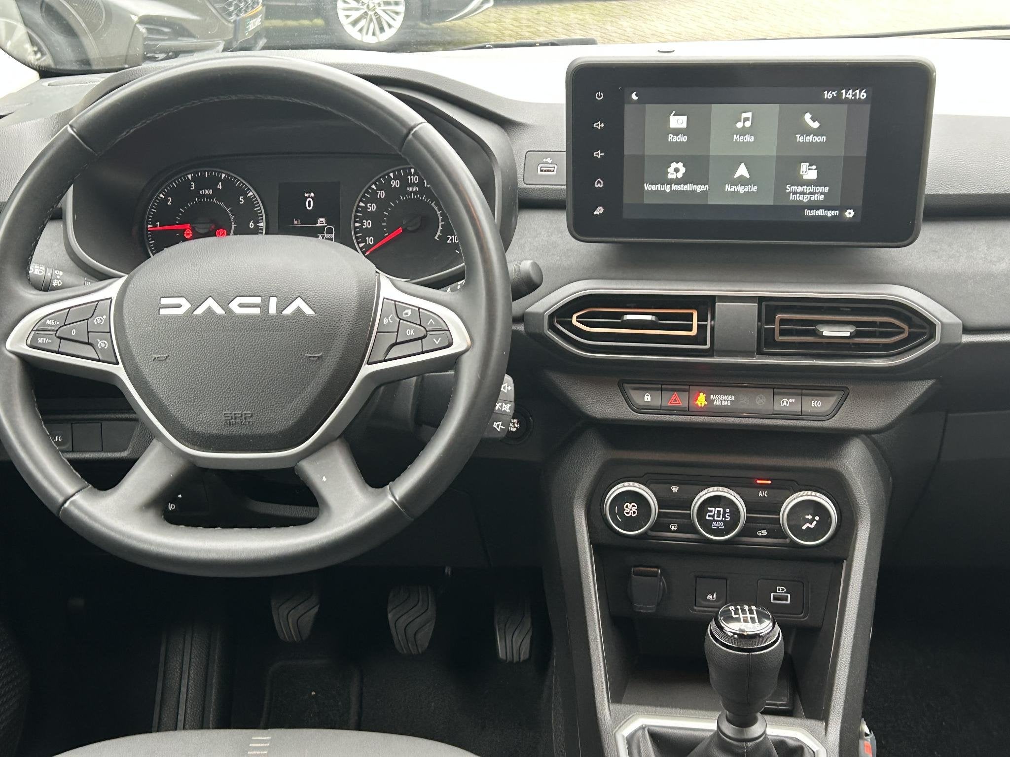 Dacia Sandero Stepway 1.0 TCe 100 ECO-G Up&Go | Navigatie |, Auto's, Gebruikt, Met garantie (alle), 610 kg, Origineel Nederlands
