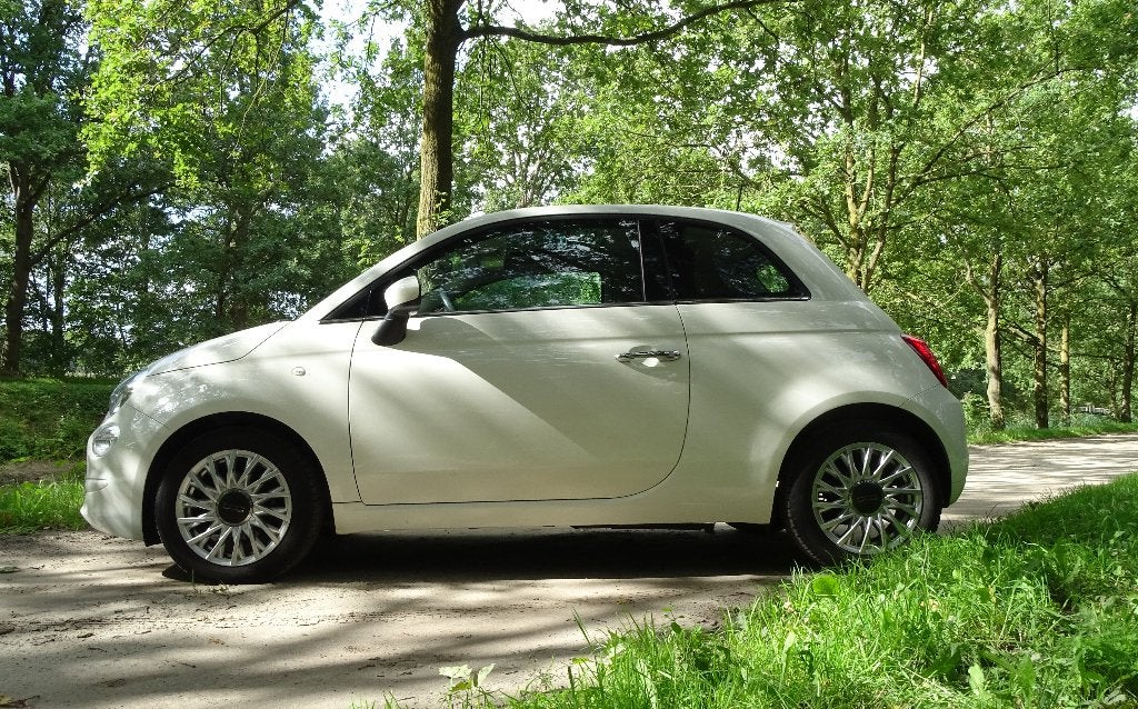Fiat 500 0.9 TwinAir | CarPlay | Camera | Pano | Nieuwe APK, Auto's, Dealer onderhouden, Stof, 31 €/maand, Origineel Nederlands