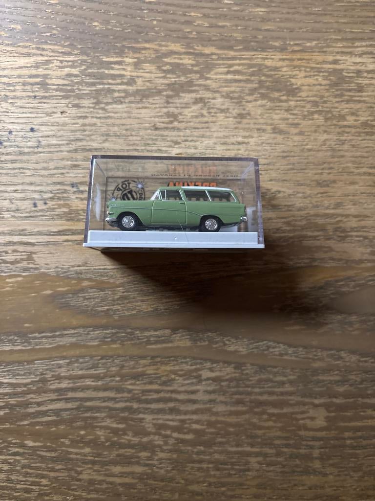 Opel Rekord P1 Caravan modelauto - Groen, Hobby en Vrije tijd, Modelauto's | 1:87, Ophalen of Verzenden, Nieuw, Auto, Overige merken