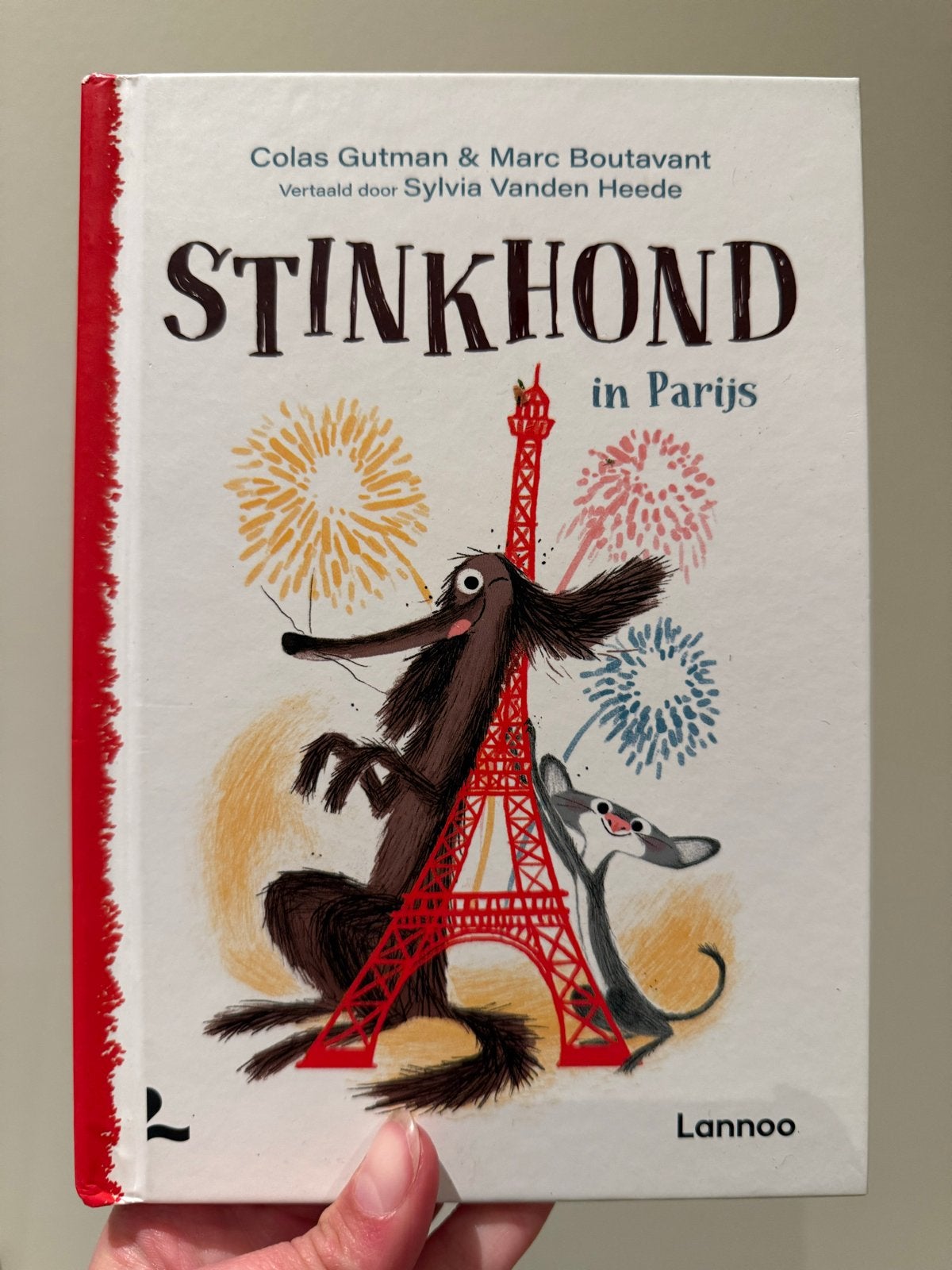 Stinkhond in Parijs - Kinderboek, Ophalen of Verzenden, Zo goed als nieuw, Fictie algemeen