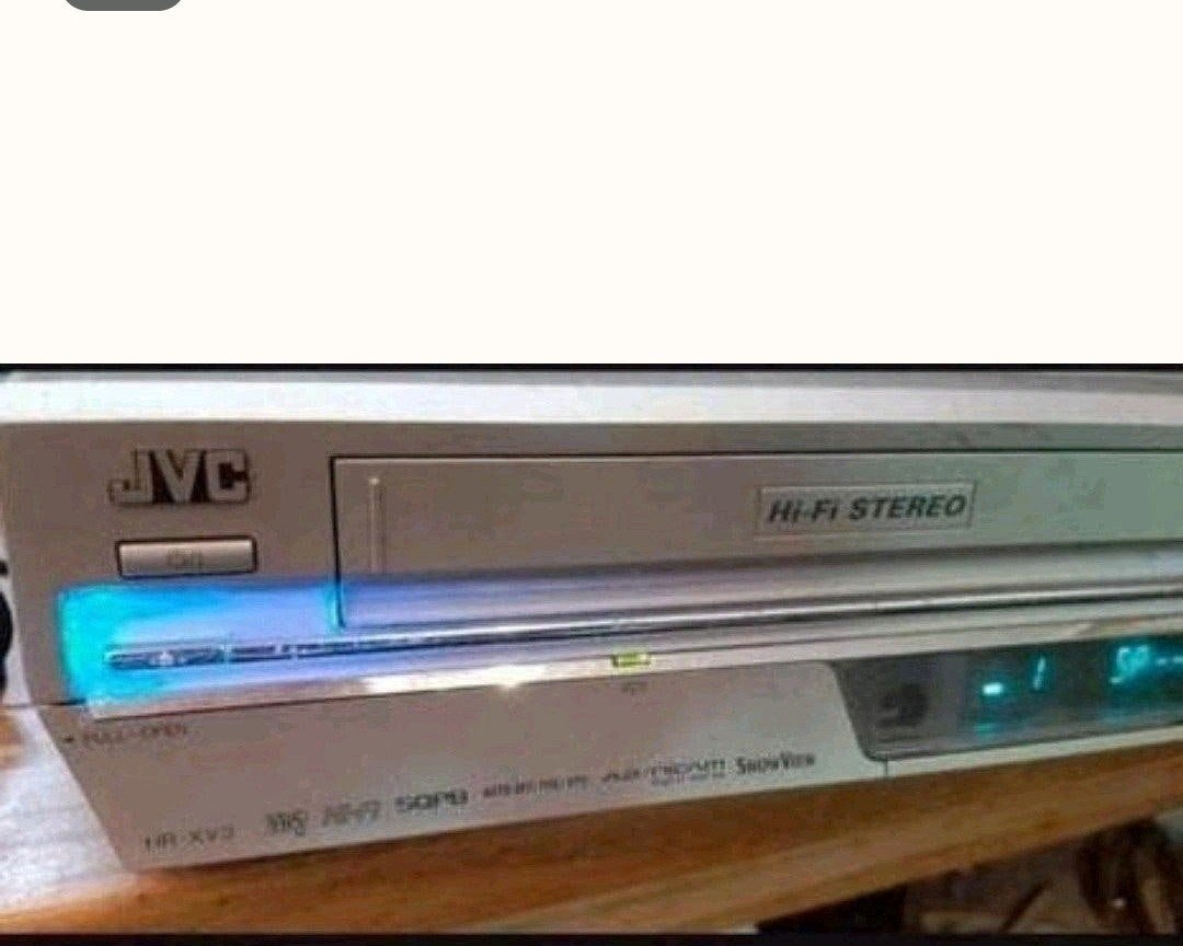 Te koop aangeboden: een goed werkende JVC Hi-Fi Stereo VHS-s, Ophalen of Verzenden