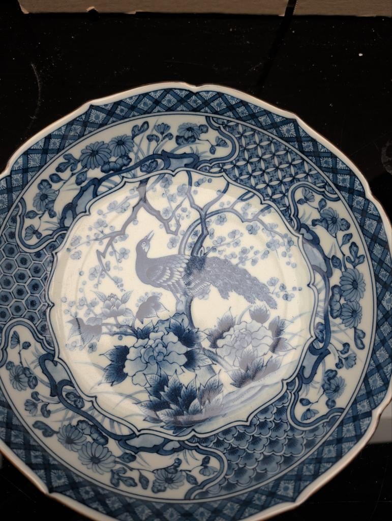 Antiek Japans Imari Porseleinen Bord met Pauwdecor, Antiek en Kunst, Ophalen of Verzenden