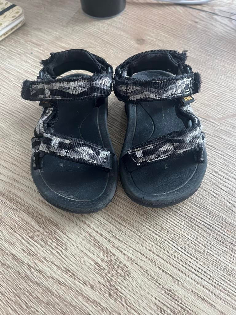 Teva maat 19, Kinderen en Baby's, Ophalen of Verzenden, Gebruikt, Jongetje, Schoentjes