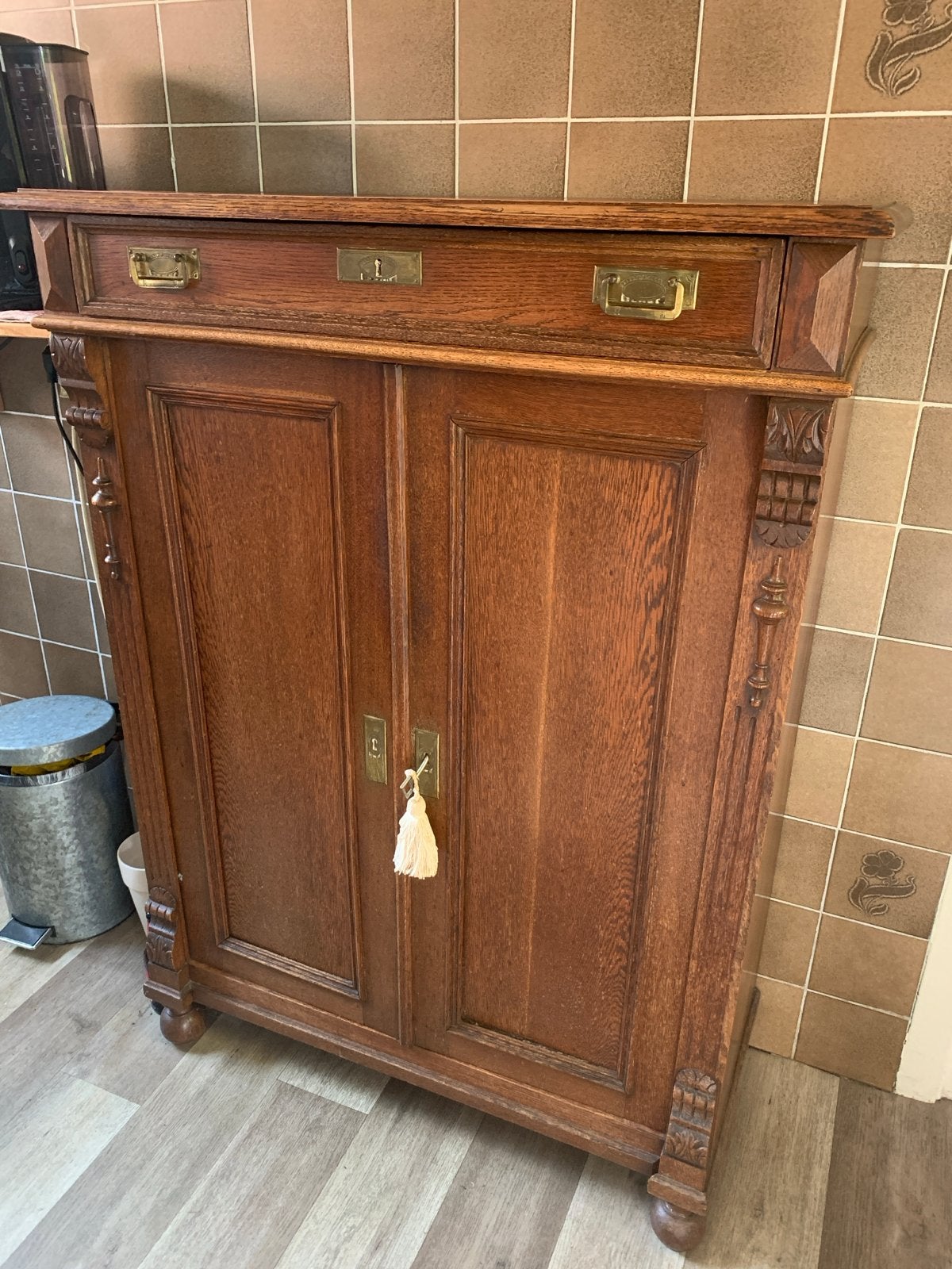 Oude eikenhouten Kast met Lade en Deuren, Ophalen