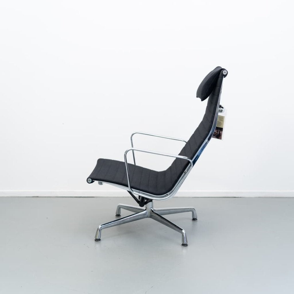Vitra Eames EA 124 Fauteuil Zwart Hopsak - Chroom, Niet ingevuld, Zo goed als nieuw, Niet ingevuld, Niet ingevuld
