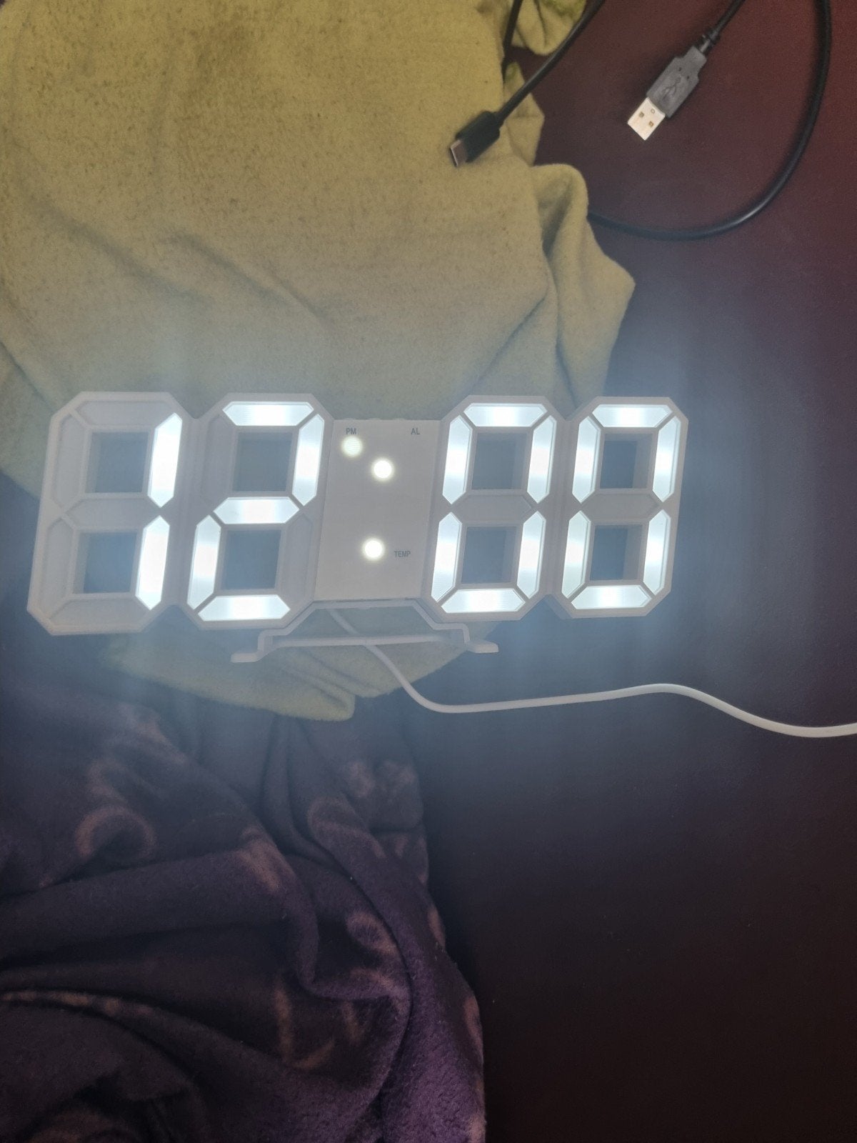 digitale LED klokje bieden, Ophalen of Verzenden, Gebruikt