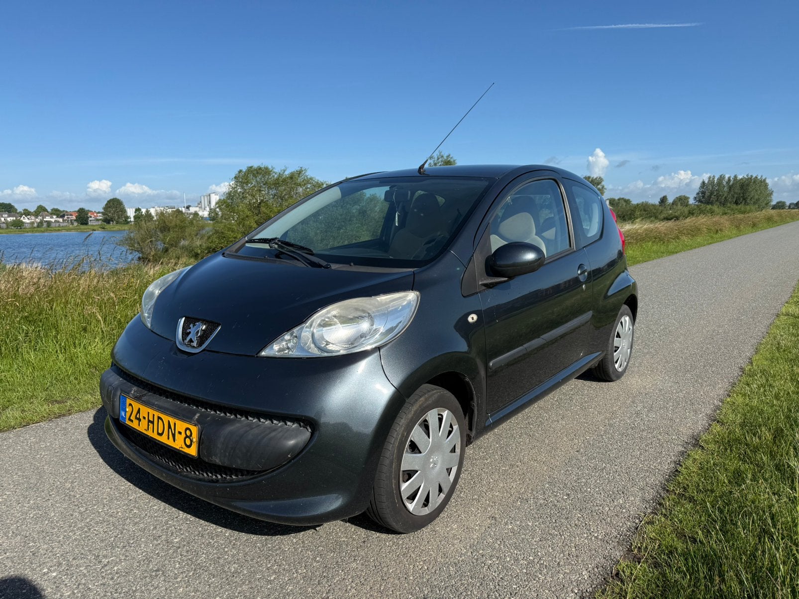 Peugeot 107 1.0 12V 3DR 2008 Grijs, Auto's, Voorwielaandrijving, 4 stoelen, 68 pk, Origineel Nederlands