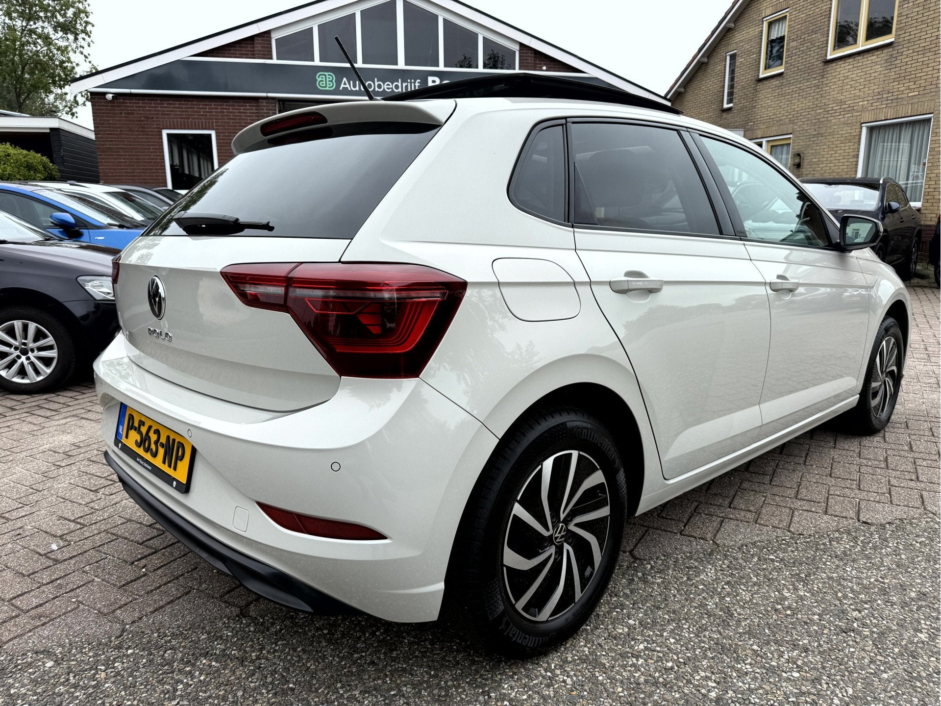 Volkswagen Polo 1.0 TSI Life Business NL Auto, Panoramadak,, Dealer onderhouden, Gebruikt, 1104 kg, Bedrijf