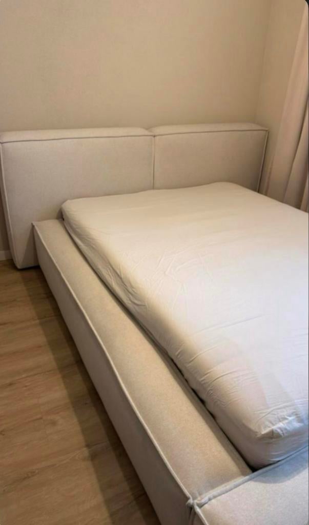 Westwing bed 140x200 met opbergruimte, Ophalen, Beige, Tweepersoons, 140 cm
