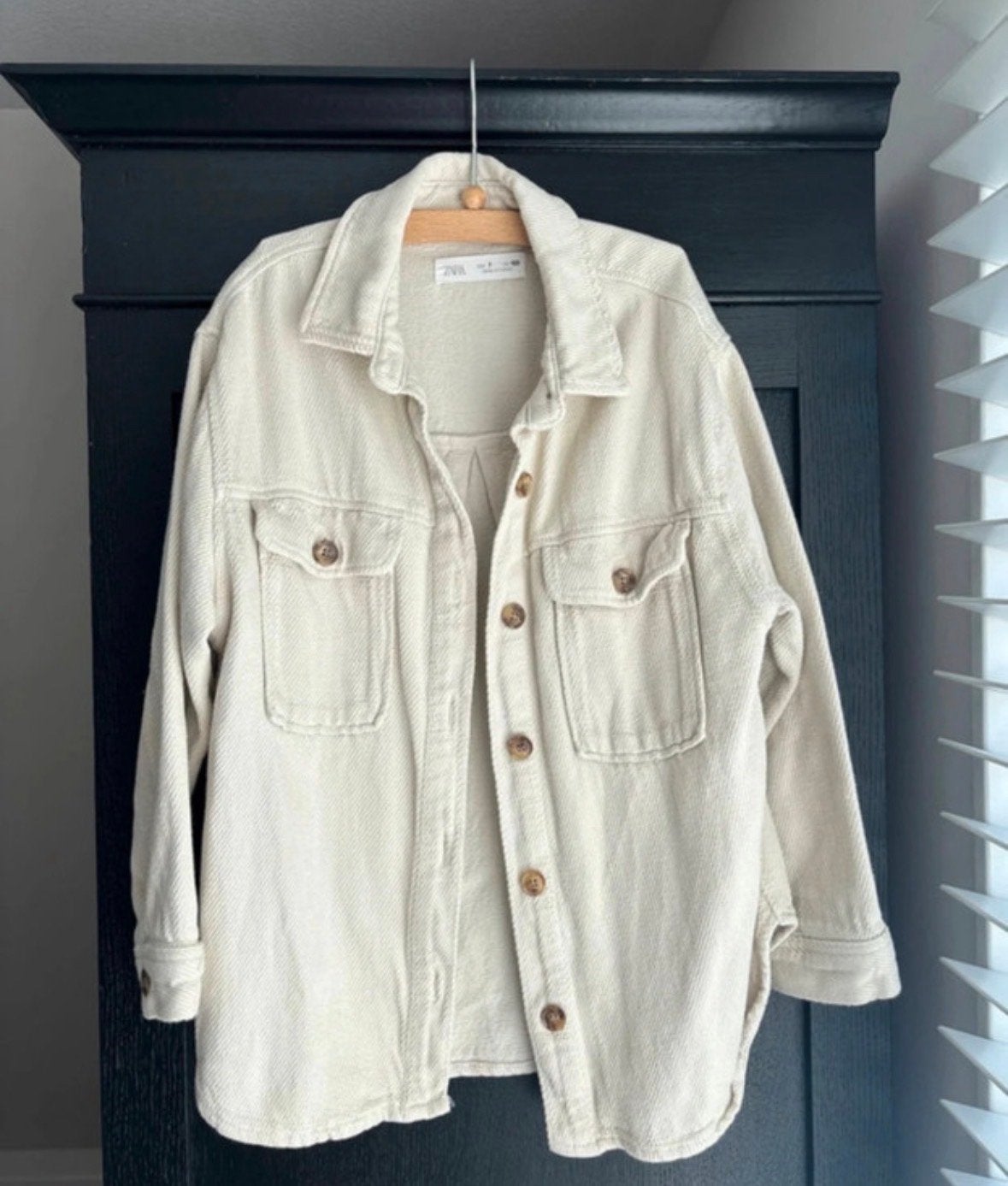 Zara Crème Overshirt Unisex Maat 122, Ophalen of Verzenden, Gebruikt, Jongen of Meisje