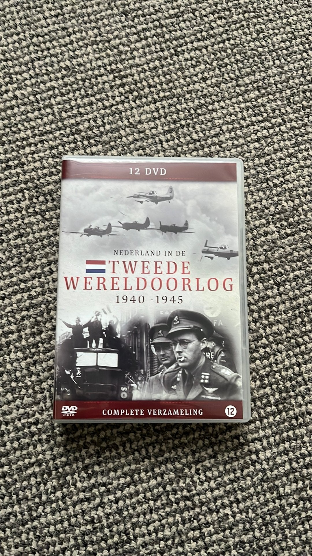 Tweede Wereldoorlog, Vanaf 12 jaar, Ophalen of Verzenden, Zo goed als nieuw, Oorlog of Misdaad